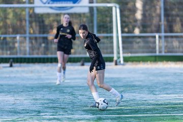 Bild 198 - wBJ VfL Pinneberg2 - Eimsbuttler TV 3 : Ergebnis: 5:0